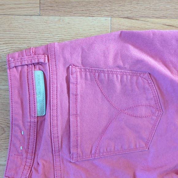 Calvin Klein. Pink Jeans. Size 4. - Picture 7 of 8